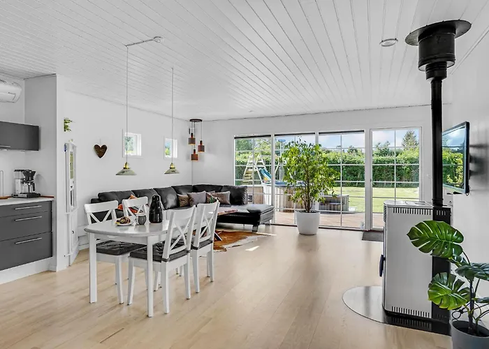 Casa vacanze In Hyllinge With Wifi